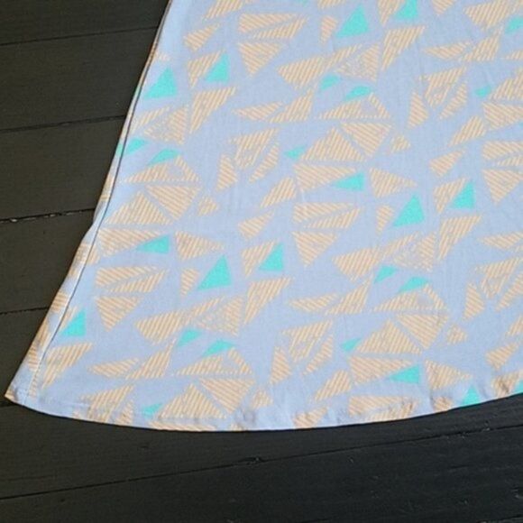 š¼LularoeĀ Azureāaztecāprintāskirt - Picture 4 of 8